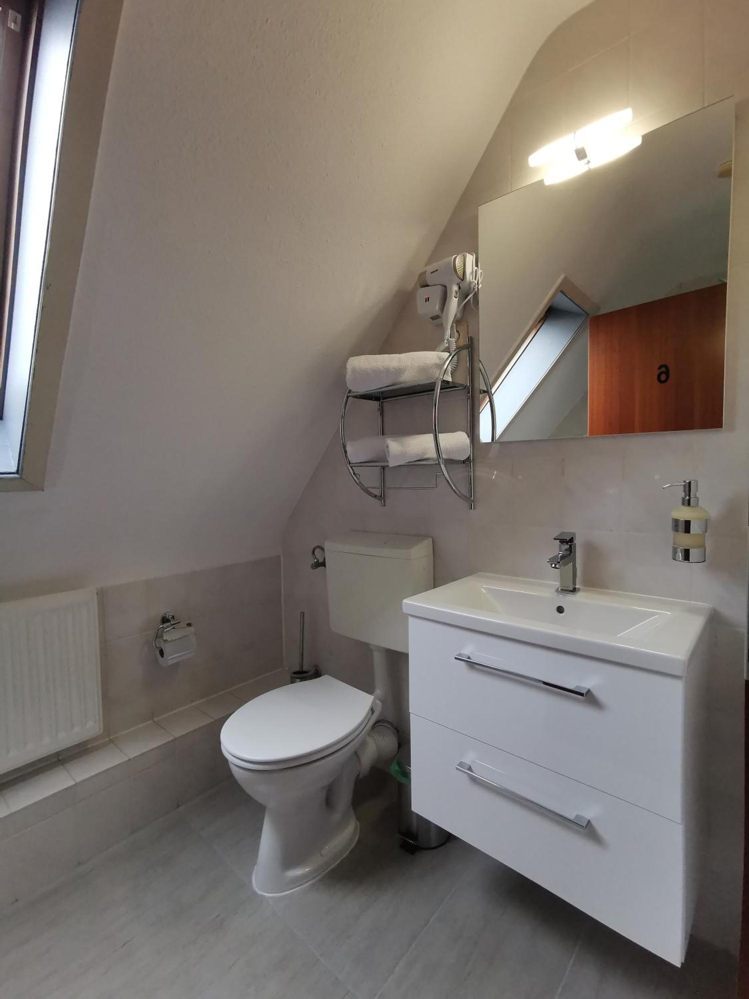 Hotel Zur Linde Rommerskirchen Cameră foto